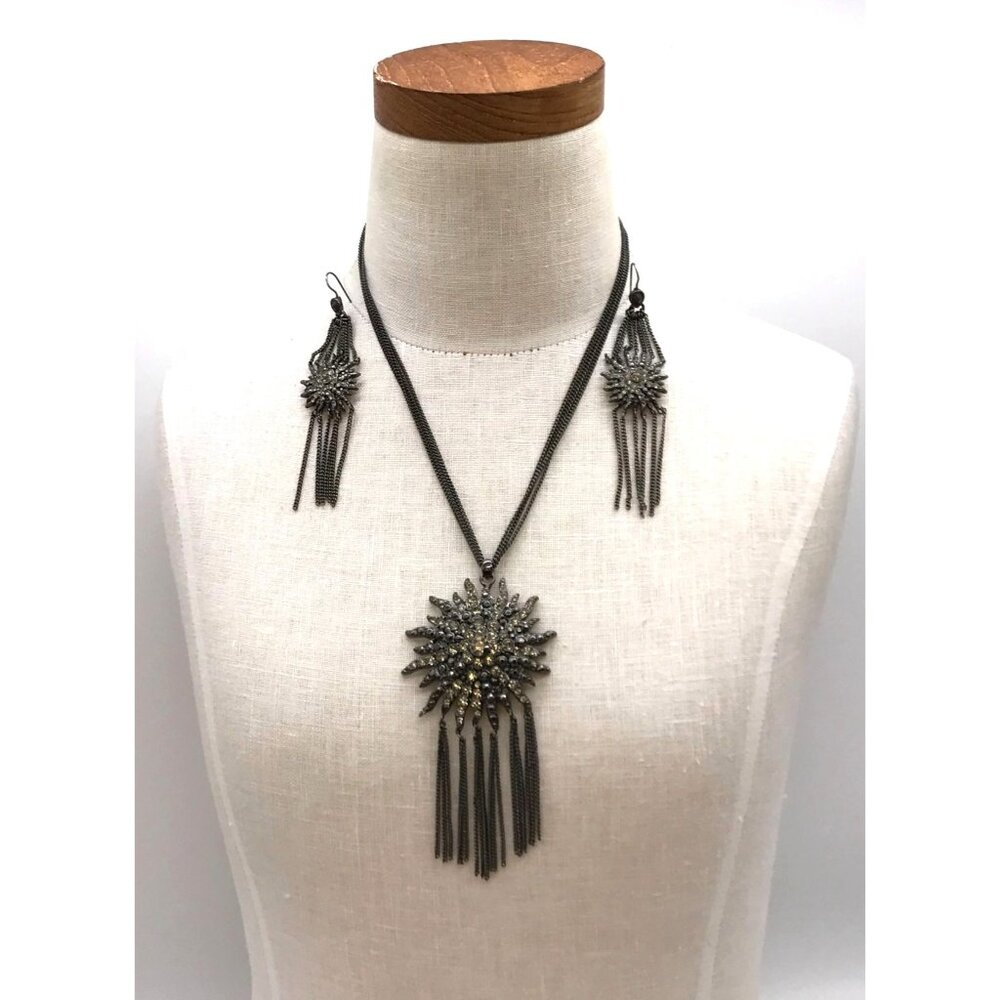 Vintage-Inspired Rhinestone Sunburst Necklace & Earring Set